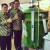 Ridwan-Kamil-bersama-Oded-M.-Daniel-Menunjukan-Biodigester