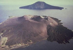 krakatau_volcano_indonesia_photo_vsi_1979
